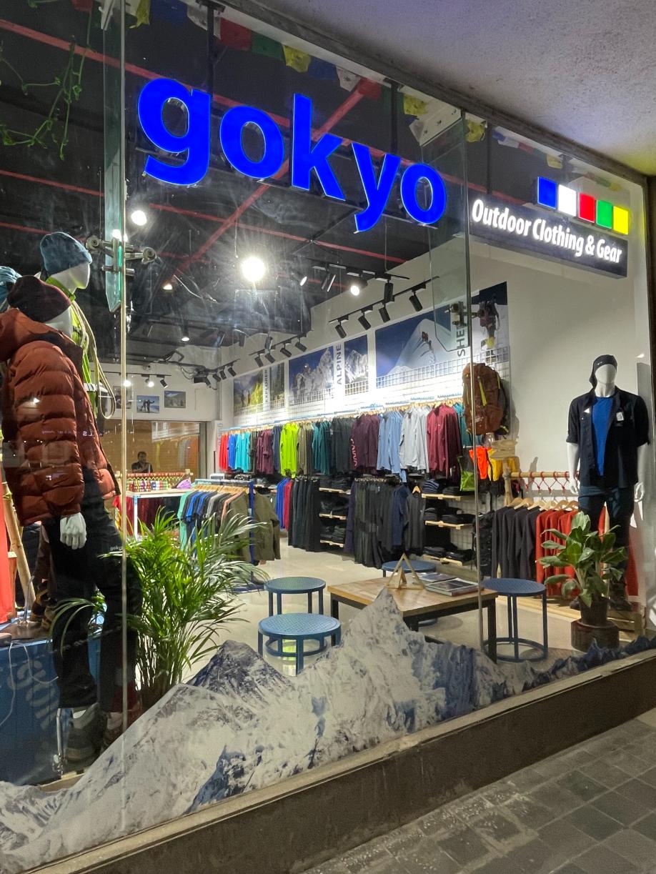 Front view of Gokyo Outdoor Clothing & Gear Malad store inside the mall.