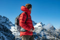 Are Your Jacket's Shoulders Sagging or Biting? Discover How to Achieve the Perfect Shoulder Fit